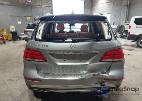 2016 Mercedes-Benz Gle 350 4Matic z USA, uszkodzony, nr VIN 4JGDA5HB0GA732372